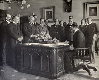 The Treaty of Paris of 1898 is signed