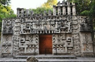 Главный храм ацтеков на территории архео