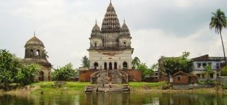 Храм Шивы в Путиа, Раджшахи, Бангладеш.