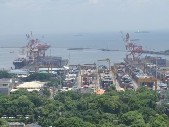 Порт Манилы, главный порт Филиппин.