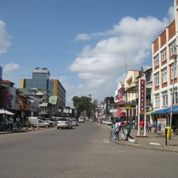 Одна из улиц Парамарибо.