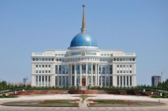 Президентский дворец в Астане.